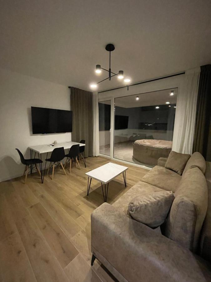 Villa Apartment 24 C โตรกีร์ ภายนอก รูปภาพ
