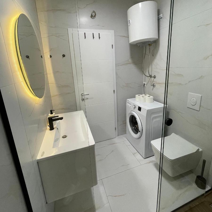 Villa Apartment 24 C โตรกีร์ ภายนอก รูปภาพ